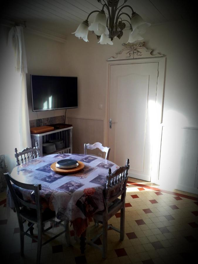 B&B chez Annie Saint-Martin-de-Gurçon Zewnętrze zdjęcie